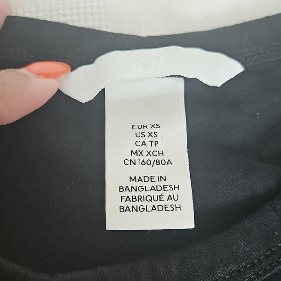 H&M Women's Bundle Short Sleeves T-Shirt & Casual Pants Gray & Black XS-30R - Picture 6 of 16